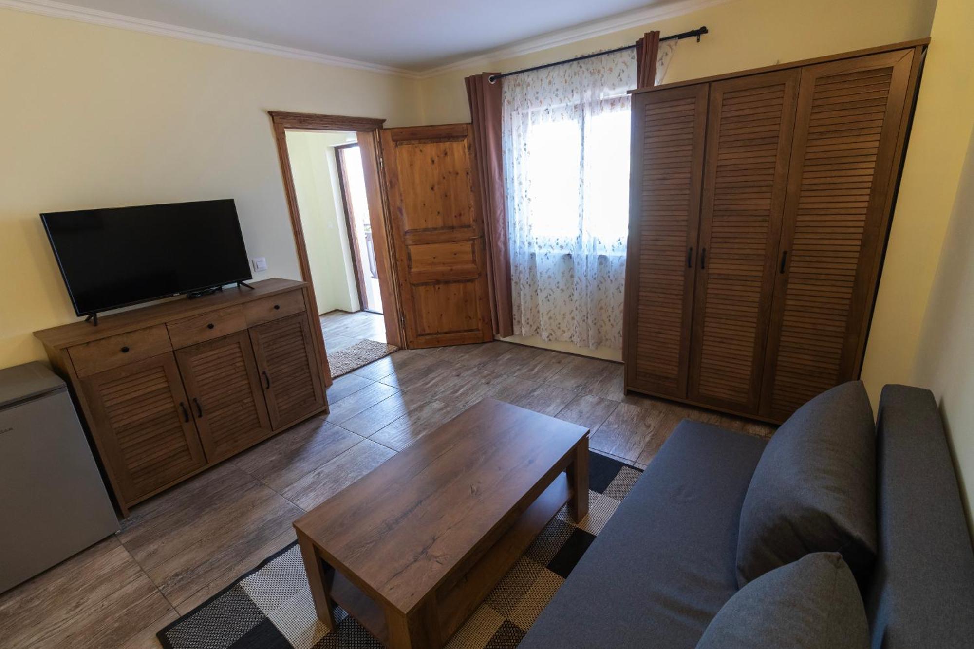 Taverna & Rooms Sutivan Εξωτερικό φωτογραφία