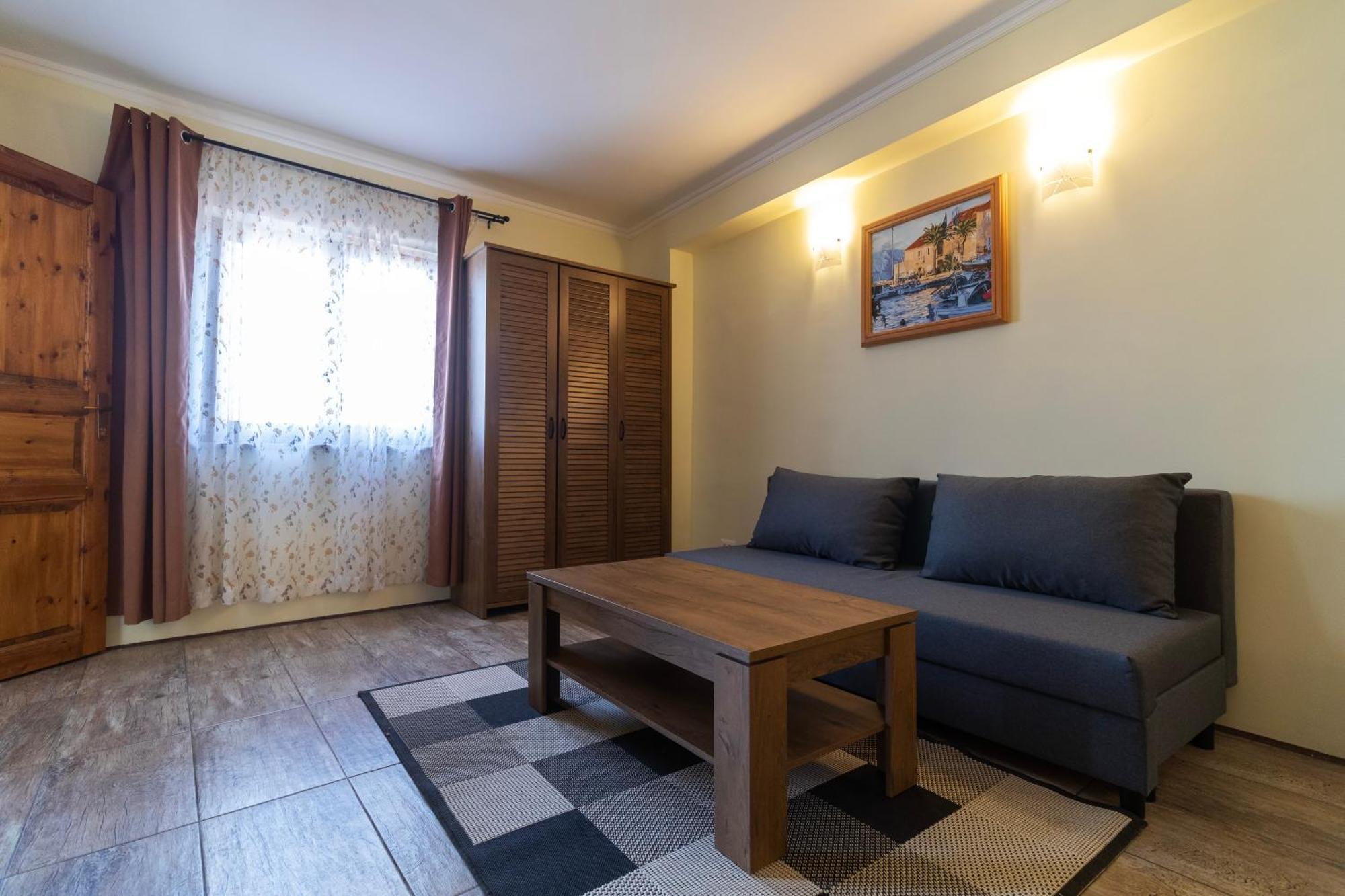 Taverna & Rooms Sutivan Εξωτερικό φωτογραφία