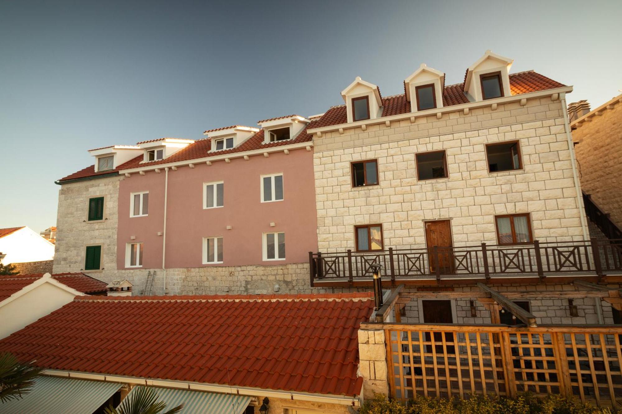 Taverna & Rooms Sutivan Εξωτερικό φωτογραφία