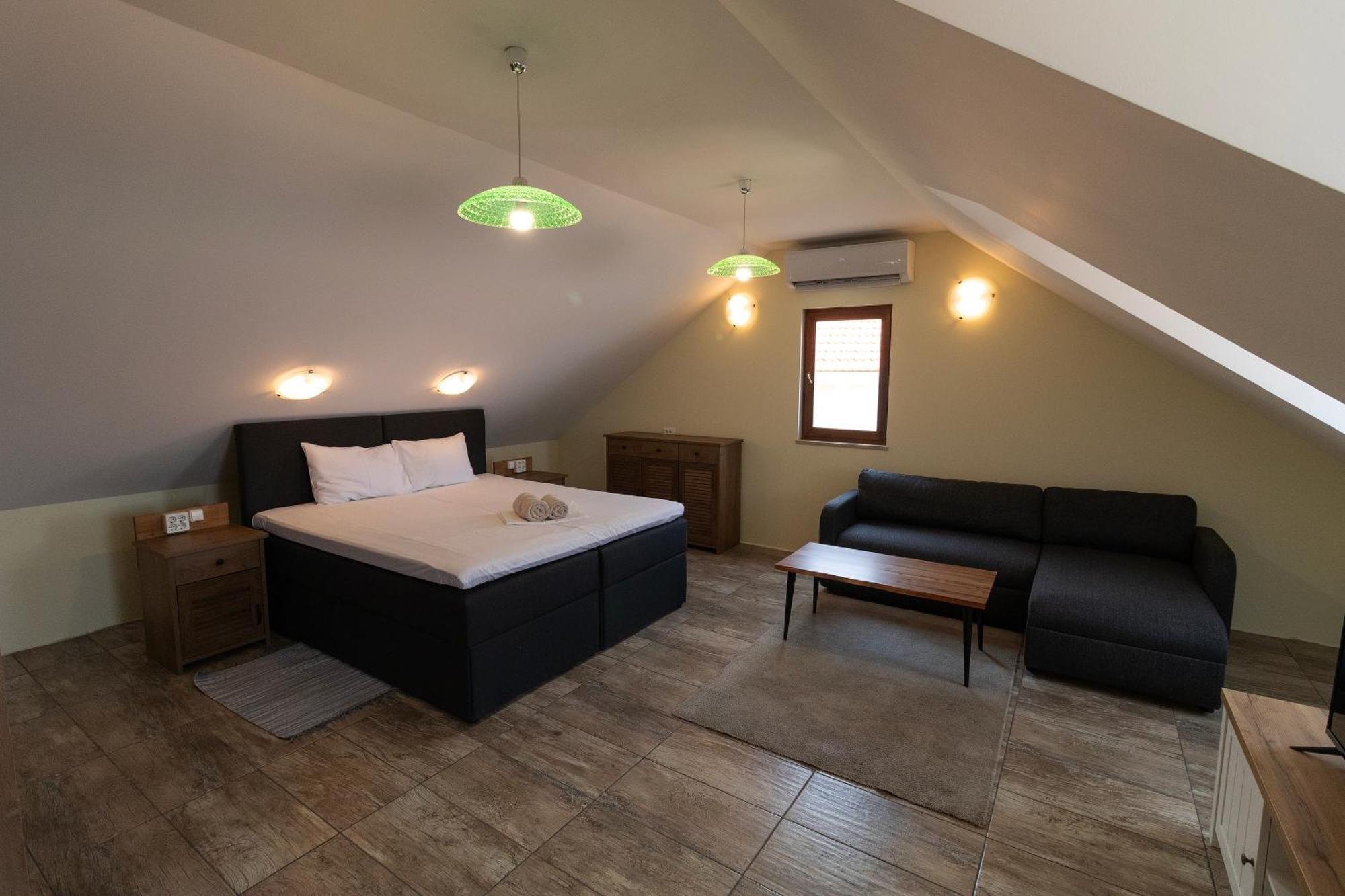 Taverna & Rooms Sutivan Εξωτερικό φωτογραφία